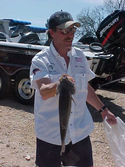 Dan Brockett 04-13-02.jpg (46088 bytes)